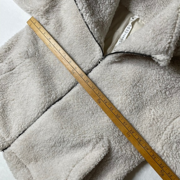 Lululemon Fleece Jacket Full Zip Ivory Sherpa Cozy Size 8 - Picture 4 of 7
